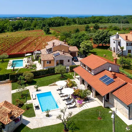Faszinierende Mit 4 Bikes, Privatpool, Panoramablick, Bbq-bereich, Waschmaschine Casa de Férias *