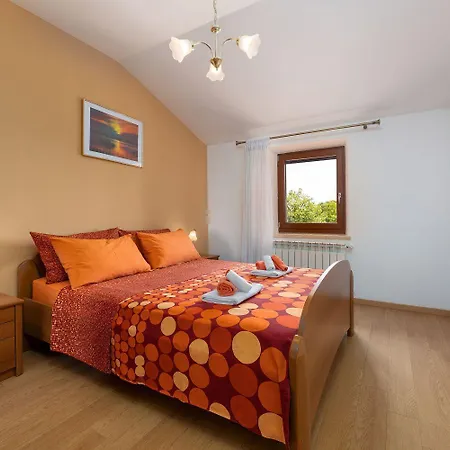 Faszinierende Mit 4 Bikes, Privatpool, Panoramablick, Bbq-bereich, Waschmaschine Kaštelir