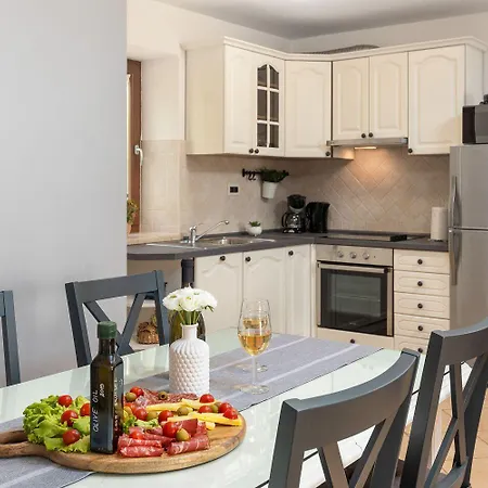 Semesterbostad Faszinierende Mit 4 Bikes, Privatpool, Panoramablick, Bbq-bereich, Waschmaschine *