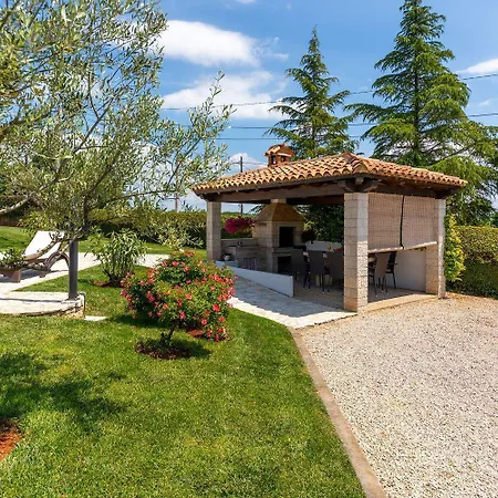 Faszinierende Mit 4 Bikes, Privatpool, Panoramablick, Bbq-bereich, Waschmaschine Semesterbostad